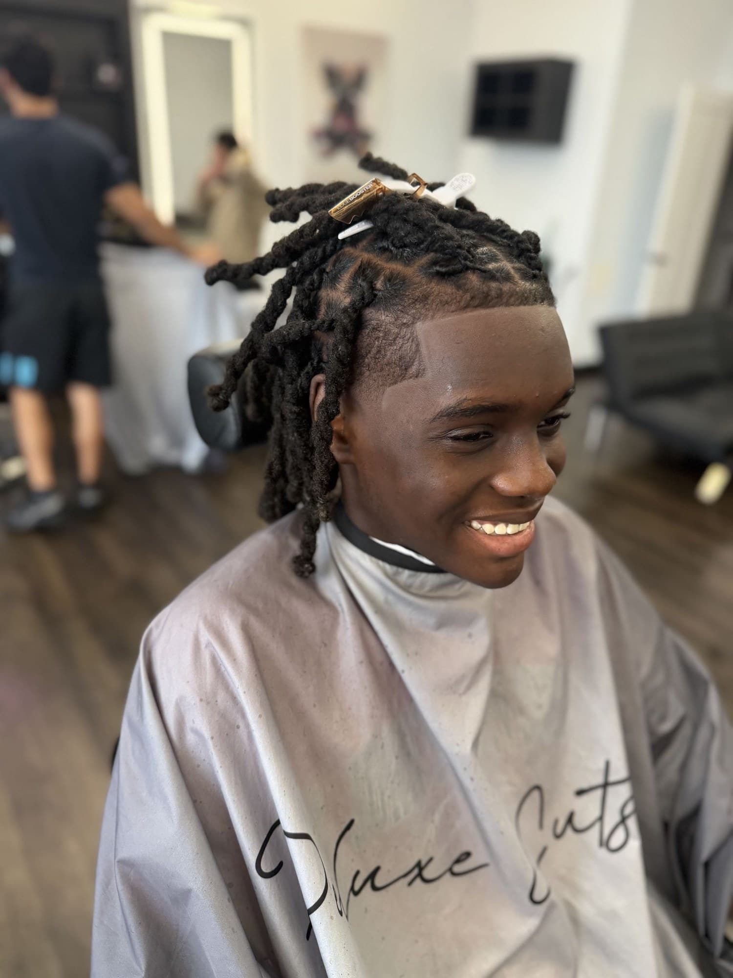 Retwist and edge-up on locs